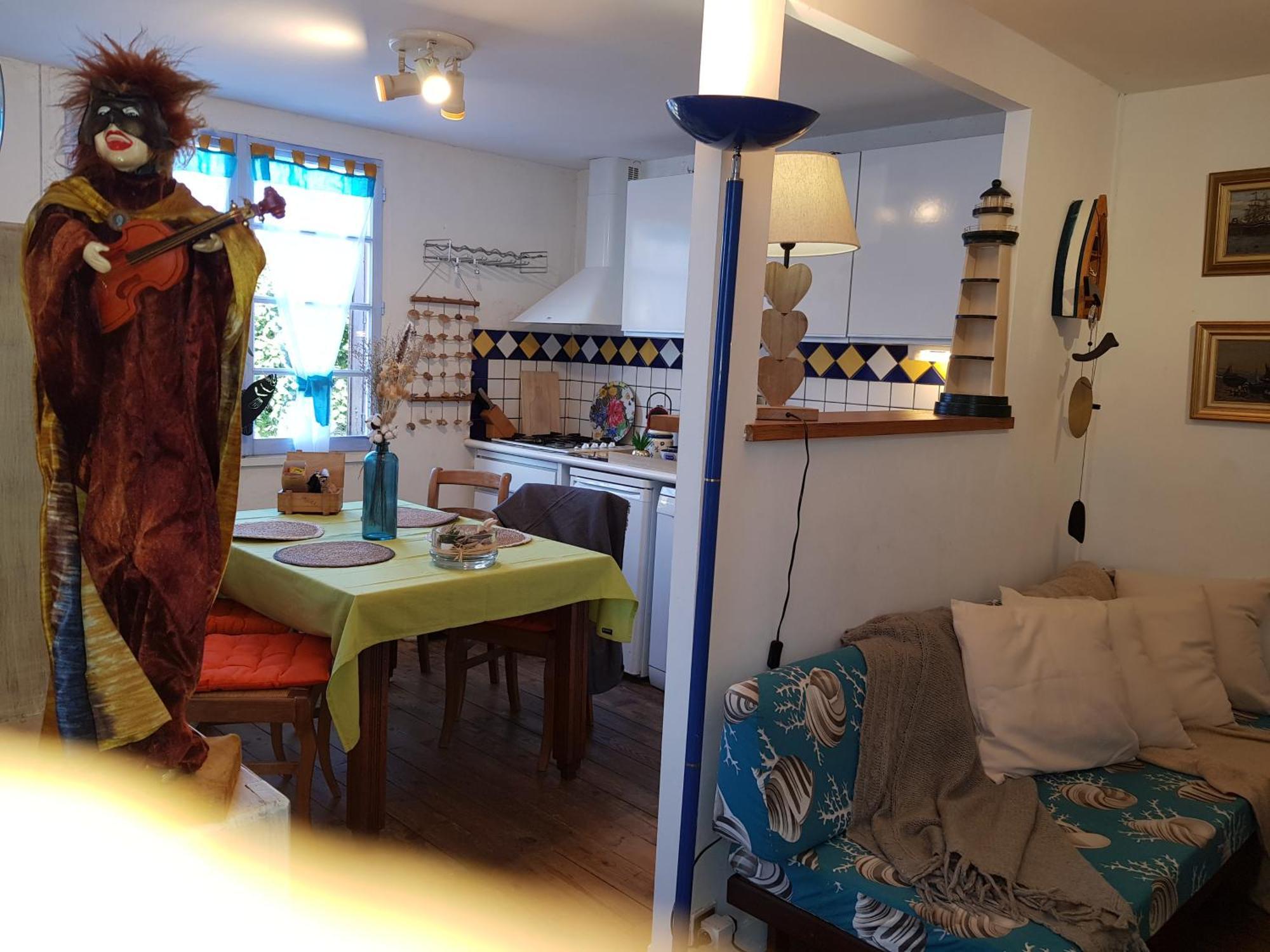 Herm'S Petite Maison Atypique Et Cour Privative - Avenue Du Marche - Ideal Couple Ou Jeunes Parents Cabourg Exterior foto